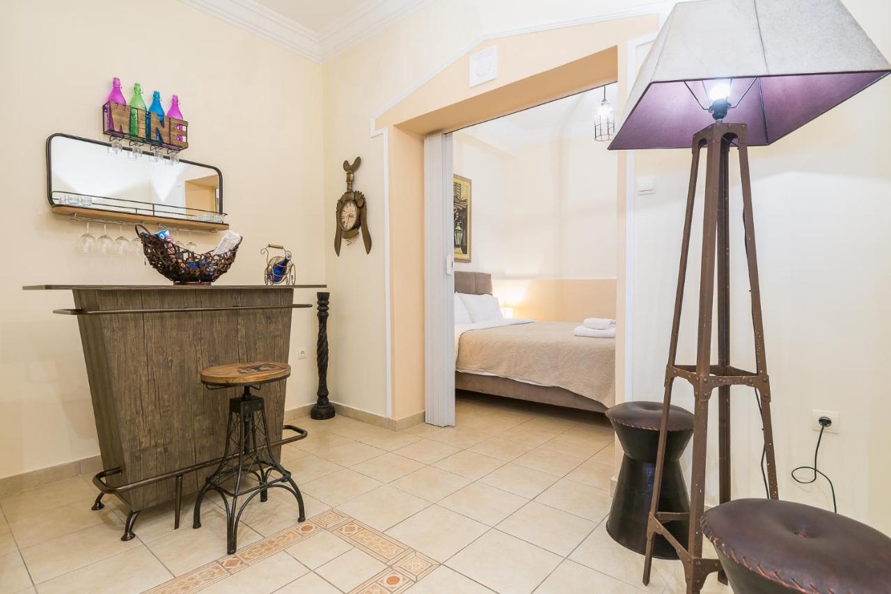 مبيت وإفطار أثينا Family House Next To Acropolis المظهر الخارجي الصورة