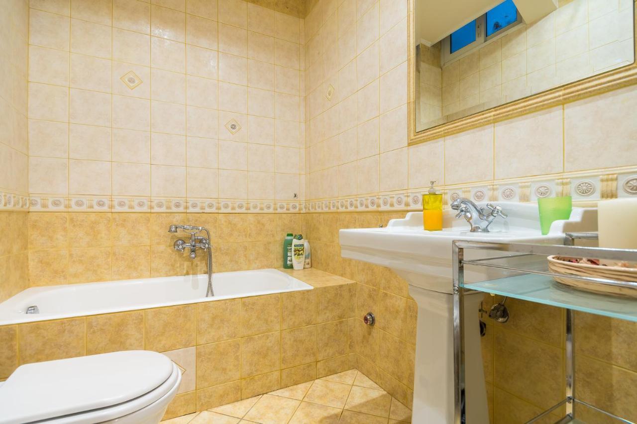 مبيت وإفطار أثينا Family House Next To Acropolis المظهر الخارجي الصورة